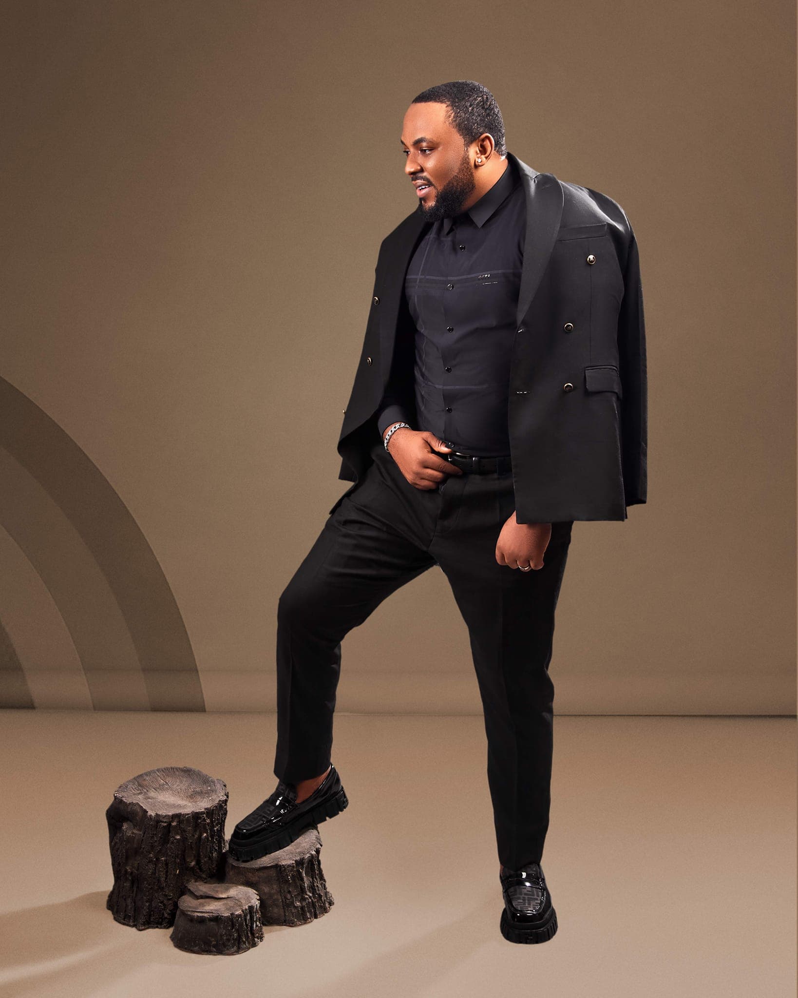 Thriller Novel Writing and Publishing